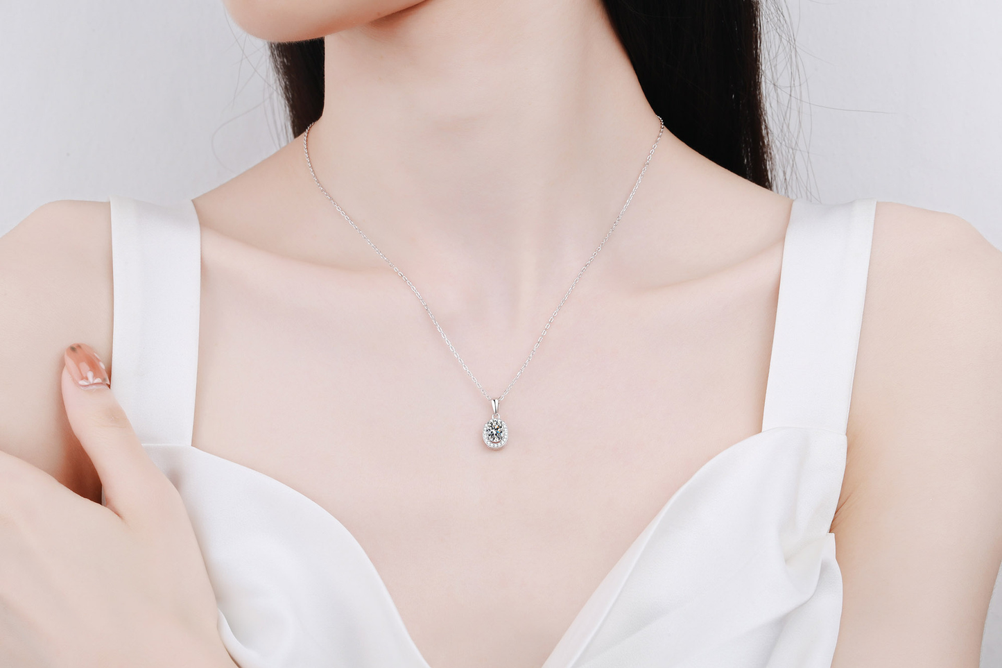 925 Sterling Silver Oval Moissanite Halo Necklace