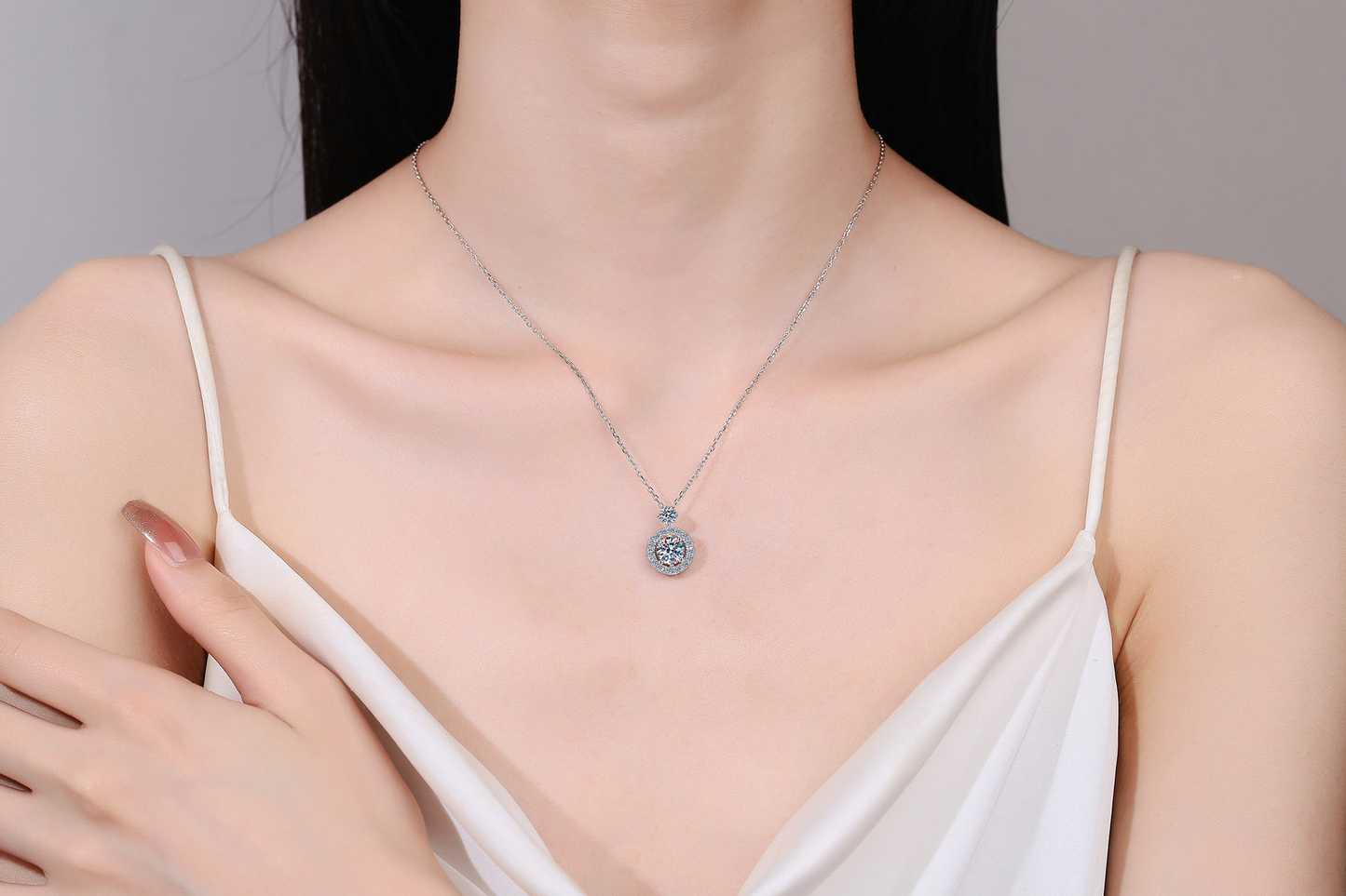 925 Sterling Silver Big Moissanite Halo Necklace