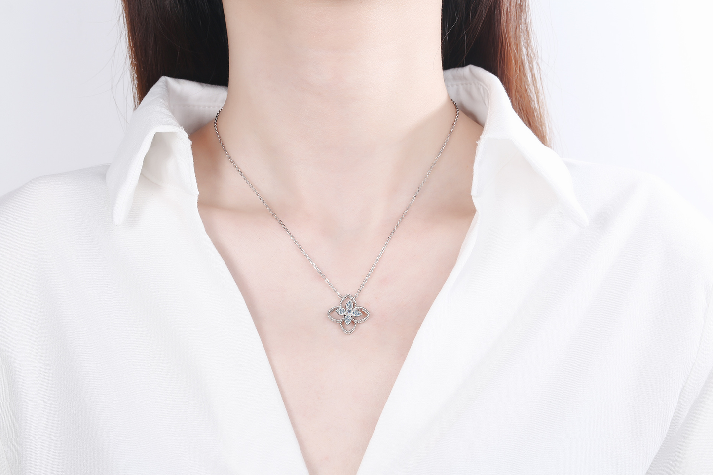 925 Sterling Silver Four Leaf Moissanite Luck Necklace