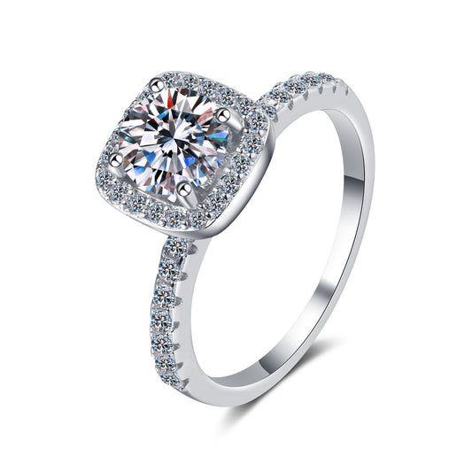 925 Sterling Silver Luxury Round Moissanite Halo Ring